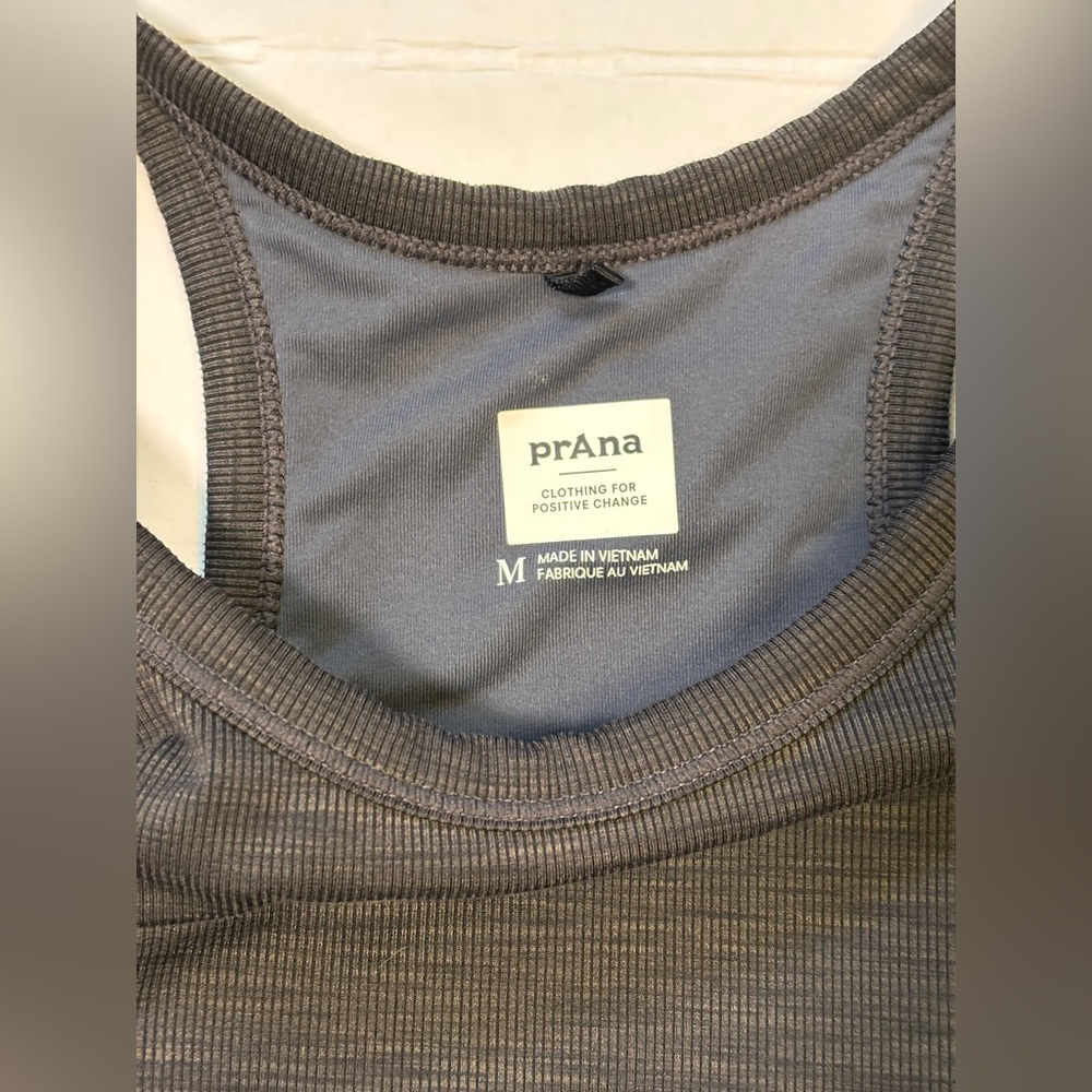PrAna Active Tank - Built in Bra - Gray/Grey Black Marled - Gym, Hiking , Yoga - Picture 2 of 5